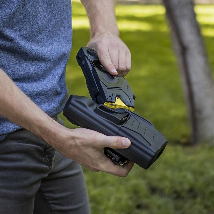 BLACKHAWK! TASER X2 Quick Draw Holster